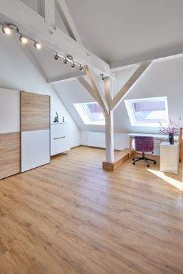 großer Dachgeschossbereich