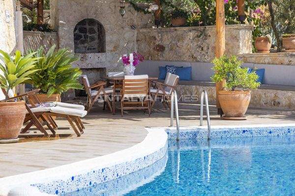 Sea View 5-Bedroom Villa with Private Pool in Kas Kalkan