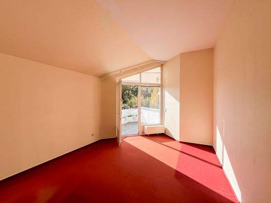 Schlafzimmer m. Balkon