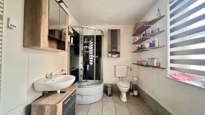 WE 01 - Badezimmer, EG