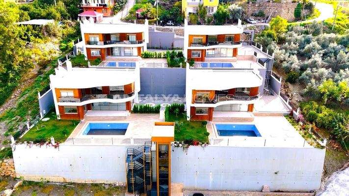 Detached Houses with Private Pools in Alanya Turkey
