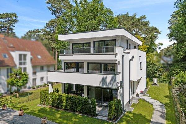 Der Bauhausstil unterstreicht das moderne Lebensgefühl der raffinierten Ausstattungsdetails