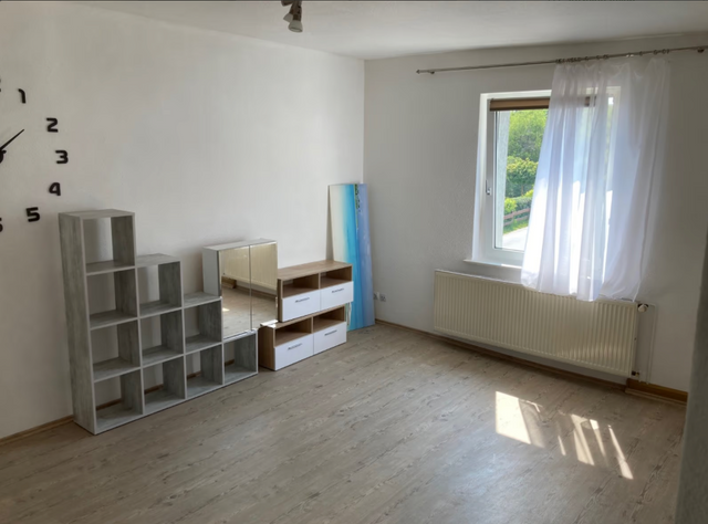 Gepflegte 2-Zimmer-Wohnung mit Einbauküche in Bad Kösen – 52 m² im 1. OG - Foto 1