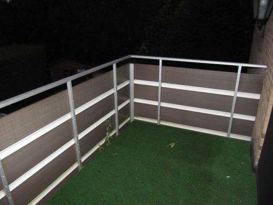 Balkon mit Blick in den Garten