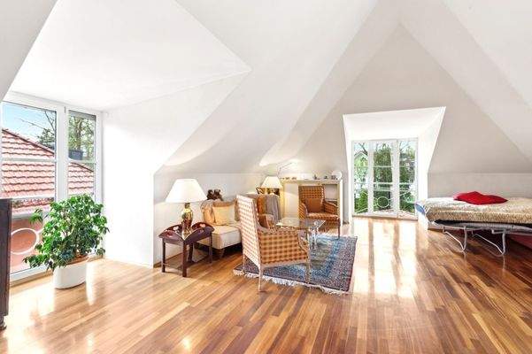 Studio im Dachgeschoss