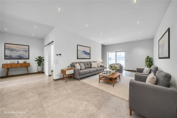 Wohnen-Essen-Kochen, OG