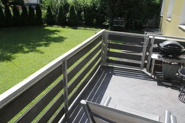 EG links Blick vom Balkon 