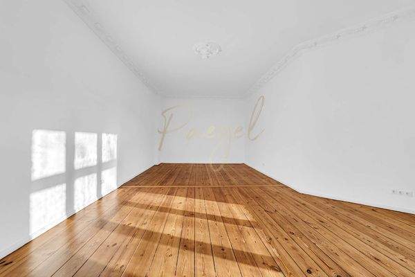 Wohn-/Schlaf-/Arbeitsplatz