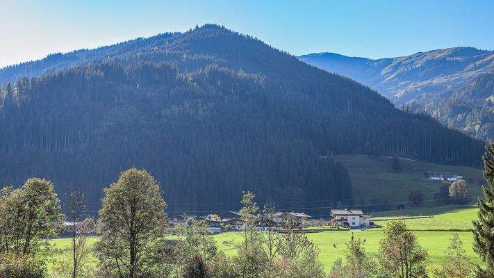 KITZIMMO-Neubau-Penthouse mit Panorama-Ausblick in sonniger Lage - Immobilien Aurach.