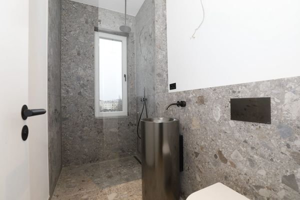 Gäste WC mit Dusche