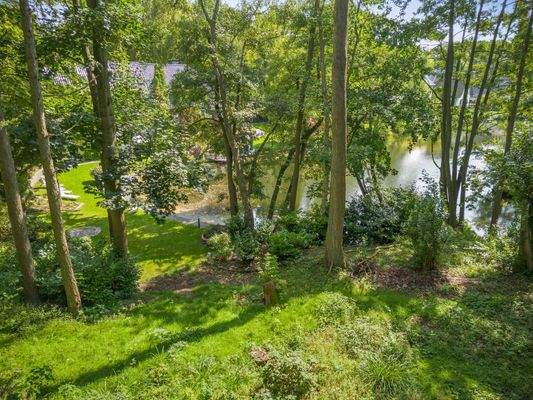 Romantisches Grundstück am Wasser