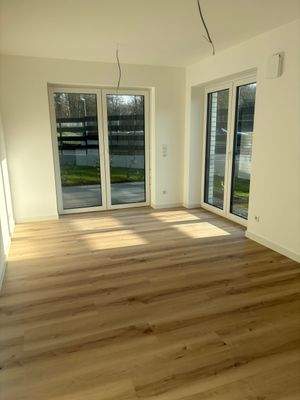 Wohnzimmer mit Terrasse