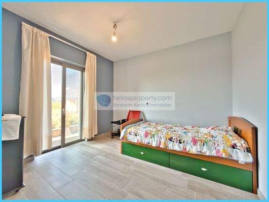 198a621b5a93440dbca1281132579b37-original