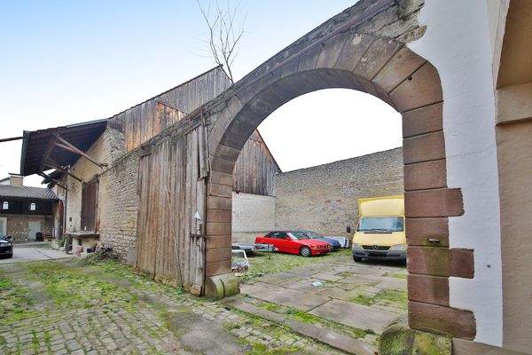 Blick in das Grundstück