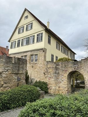 Rückseite an der Stadtmauer