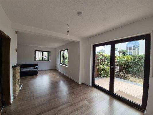 Wohnbereich mit Zugang Terrasse