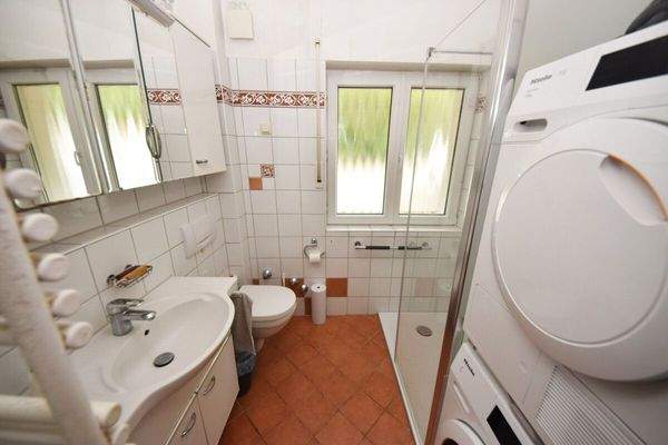 OG Tageslichtbadezimmer