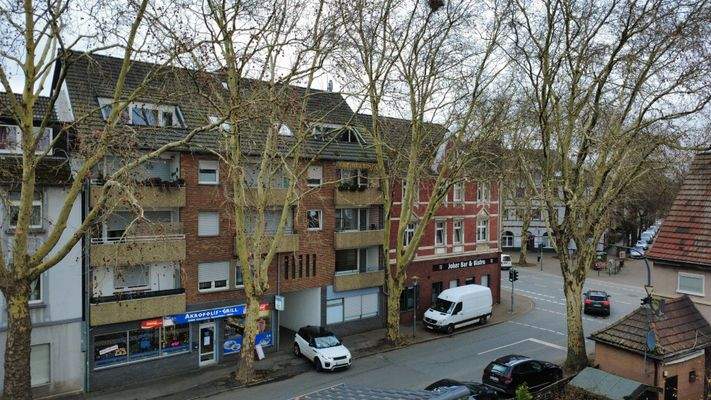 Ansicht Straße seitlich .JPG