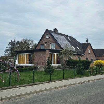 Straßenansicht vorne