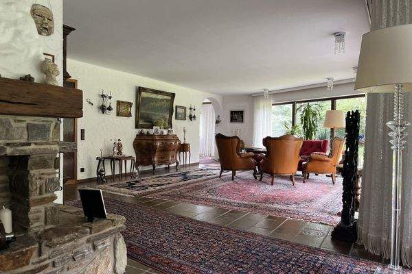 Wohnbereich vom Kaminzimmer aus