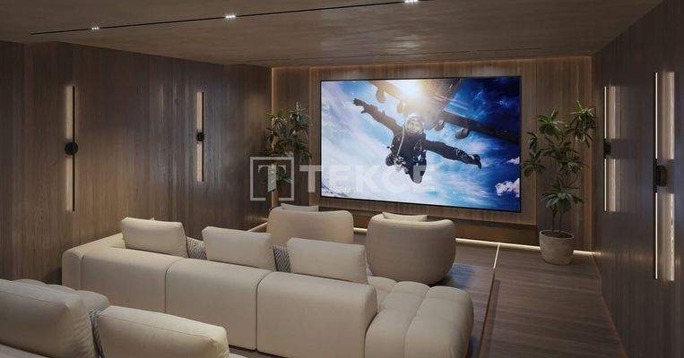 Apartments with Extensive Amenities and Pools Near Sea in Benalmádena