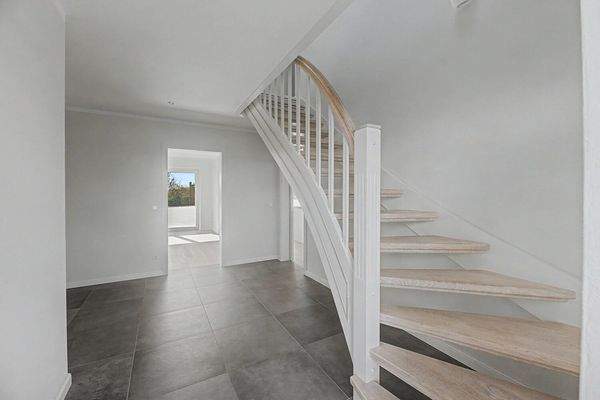 Flur und Treppenaufgang