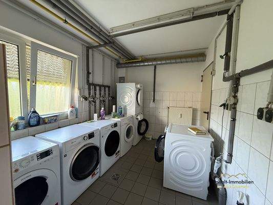 Waschmaschinenkeller (1)