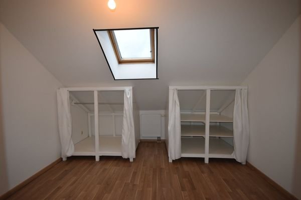 Schlafbereich - Kleine 2 Zimmer Apartment mit schöner Aussicht Miete Oberndorf bei Salzburg