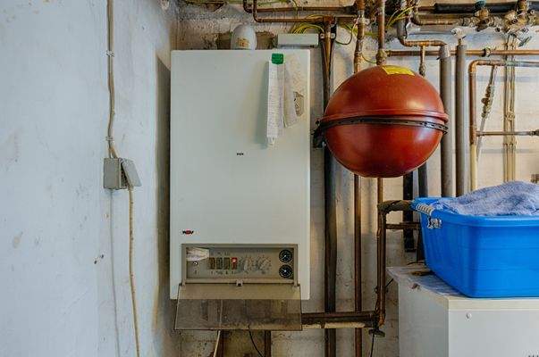 Heizung Altbau Keller