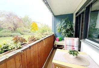 Gemütlicher Balkon zum Entspannen