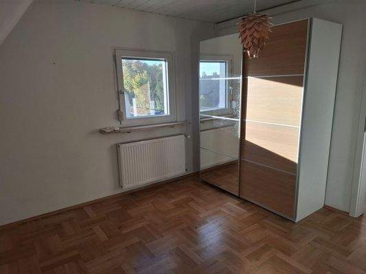 Elternschlafzimmer leer