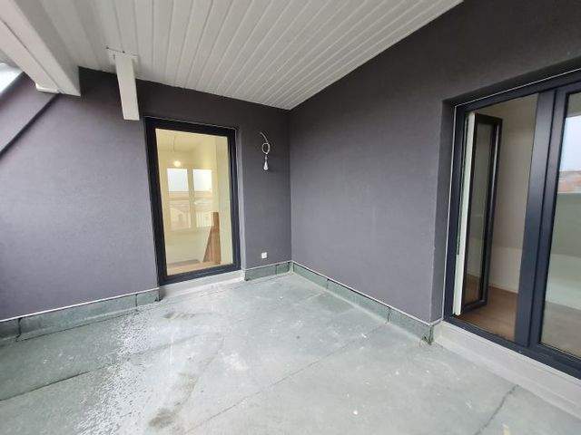 Attraktive 4- Zimmer- Maisonettewohnung mit Dachterrasse und Balkon zu vermieten! - Foto 3