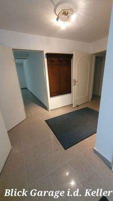 Blick aus Garage in  Keller