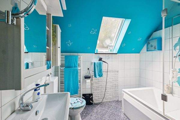 Wohnung 2, Wannenbad