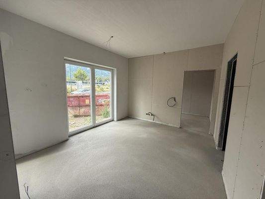 20250902_094815960_iOS