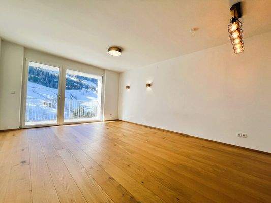 Wohn-/Essbereich mit ca. 33m²