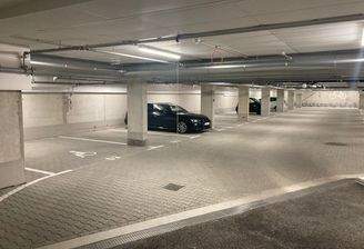 0749 Tiefgarage Bild 3