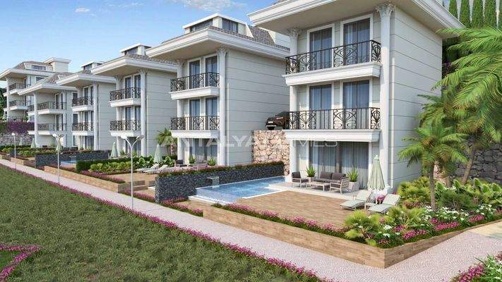 Elegant Houses with Private Pool and Garden in Alanya