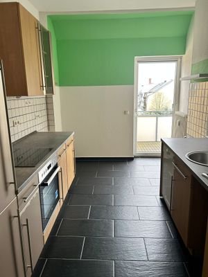 Küche mit Einbauküche