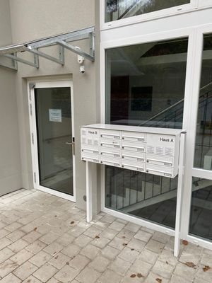 Vollautomatische Eingangstüre