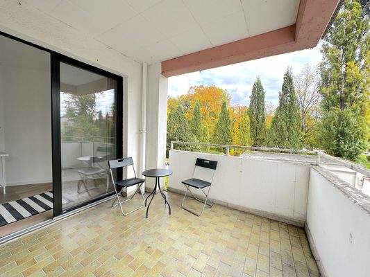 Balkon mit Waldsicht