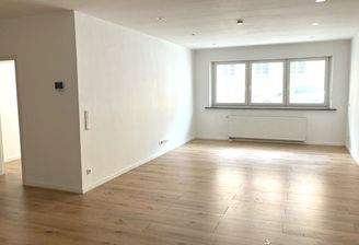 Wohn-/Esszimmer - Blick von der Küche