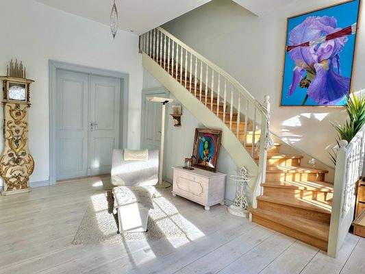 Aufgang ins Obergeschoss