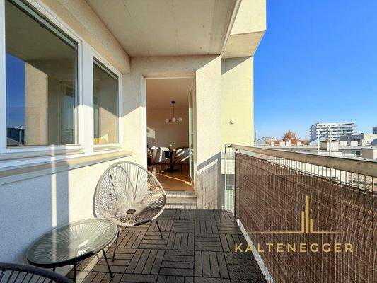 Blick von Loggia zum Wohnzimmer