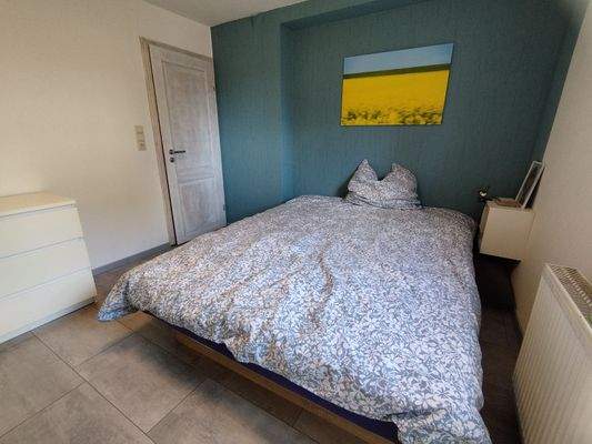 Schlafzimmer EG 2.jpg