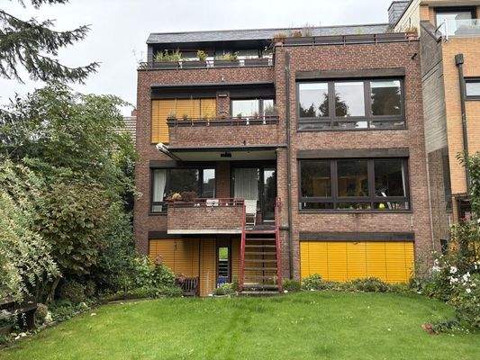 Haus aus dem Garten aus