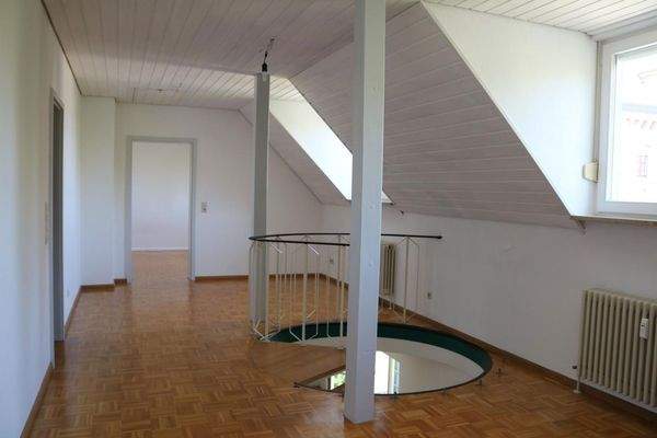 Obergeschoss und Raum 1