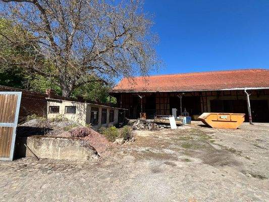 004020156800_302_342_28082025212712185