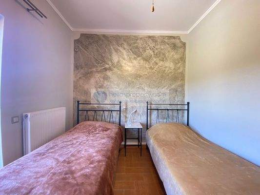 img_5b7f7d98-376f-4d4b-a63d-52a3e4ec450c