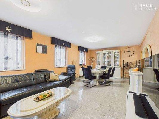 Wohnzimmer/Esszimmer